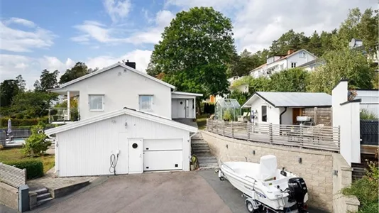 Houses in Sigtuna - photo 2