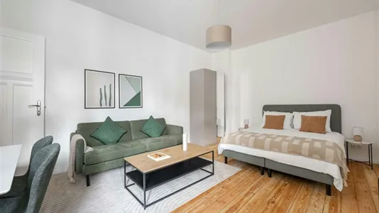 Apartments in Berlin Mitte - photo 7