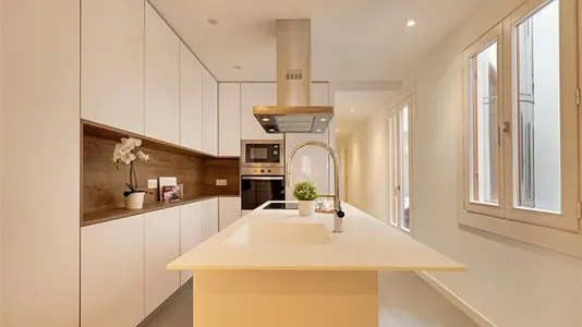 Apartments in Barcelona Ciutat Vella - photo 6