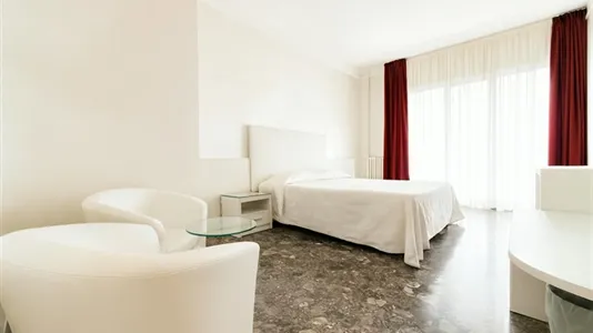 Rooms in Novara - photo 2