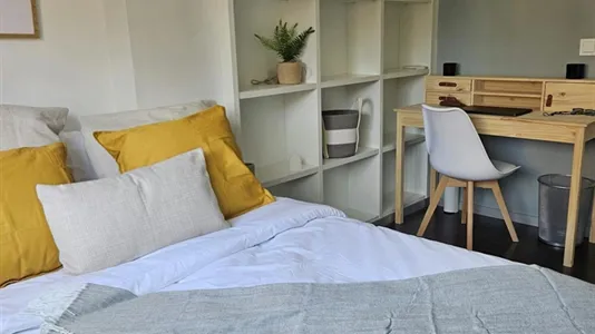 Rooms in el Camí de Vera - photo 7