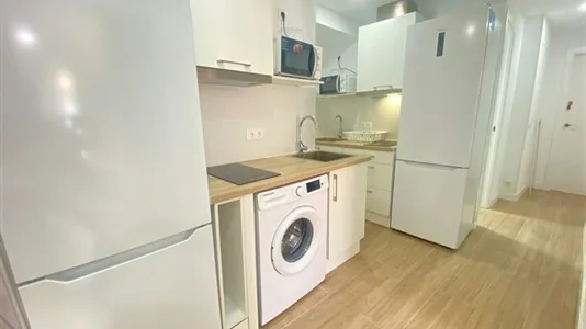 Rooms in Adaro - photo 9