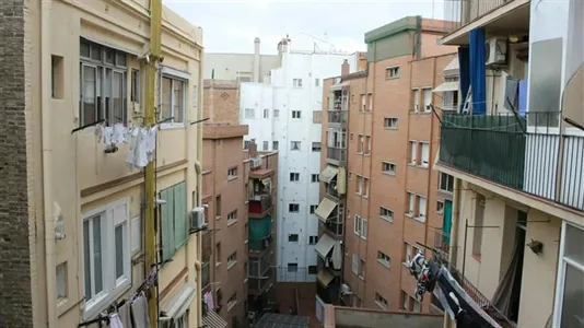 Rooms in Barcelona Sants-Montjuïc - photo 9