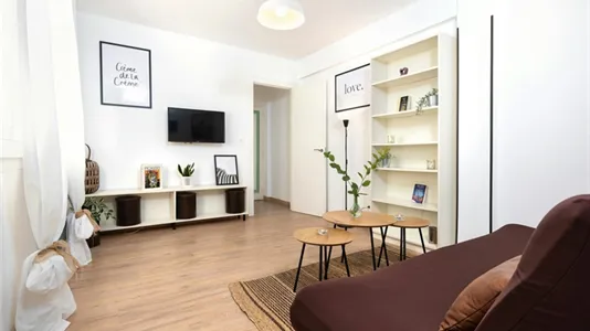 Rooms in Oviedo - photo 5