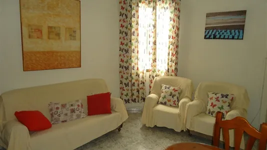 Rooms in Córdoba - photo 7