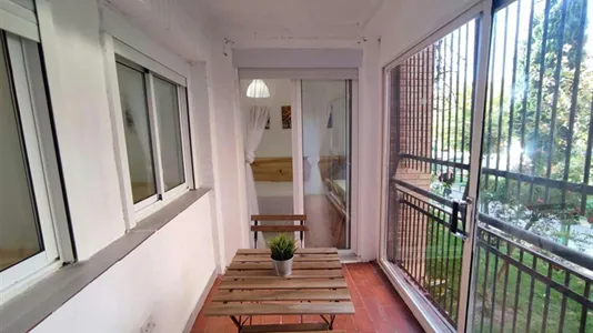 Rooms in Granada - photo 4