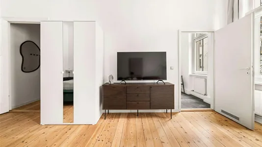 Apartments in Berlin Friedrichshain-Kreuzberg - photo 3