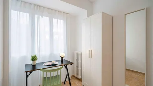 Rooms in Madrid Tetuán - photo 9