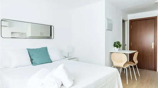 Apartments in Madrid Ciudad Lineal - photo 9