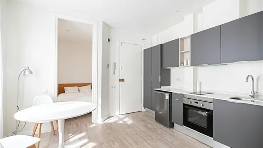 Apartments in Barcelona Ciutat Vella - photo 9