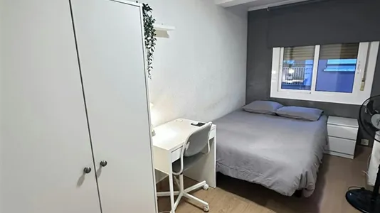 Rooms in L'Hospitalet de Llobregat - photo 2