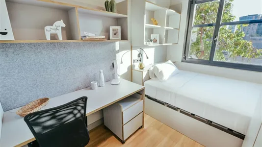 Rooms in Barcelona Sant Martí - photo 4