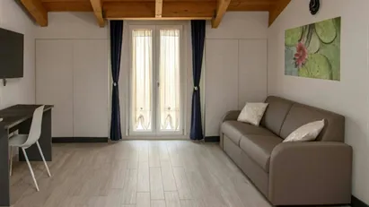 Apartment for rent in Milano Zona 6 - Barona, Lorenteggio, Milan