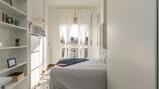 Rooms in Milano Zona 8 - Fiera, Gallaratese, Quarto Oggiaro - photo 9