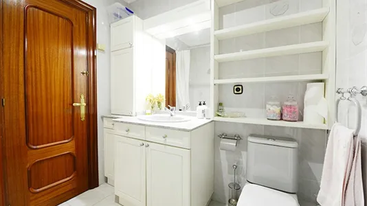 Rooms in Bilbao - photo 10