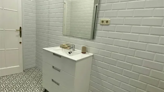 Rooms in Madrid Centro - photo 10