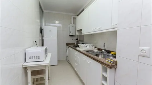 Rooms in Málaga - photo 8