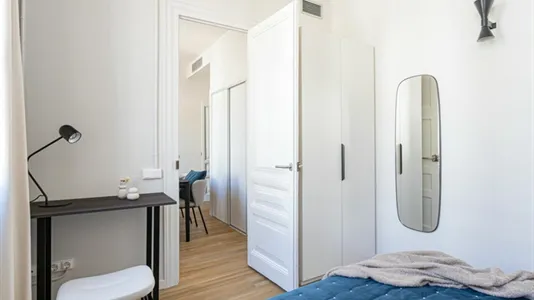 Apartments in Barcelona Ciutat Vella - photo 5