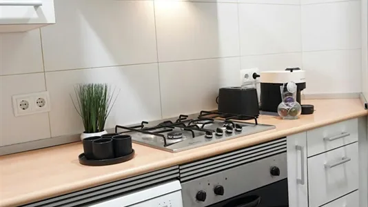 Rooms in Madrid Retiro - photo 10