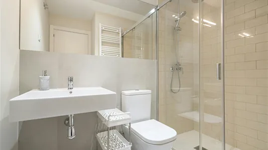 Rooms in Madrid Chamberí - photo 9