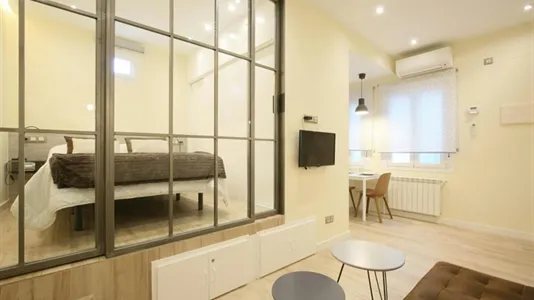 Apartments in Madrid Chamberí - photo 2