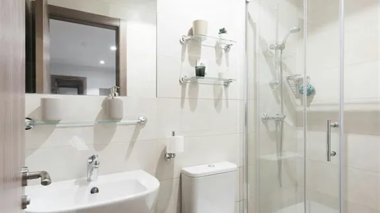 Rooms in Málaga - photo 5