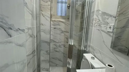 Rooms in Madrid Centro - photo 8