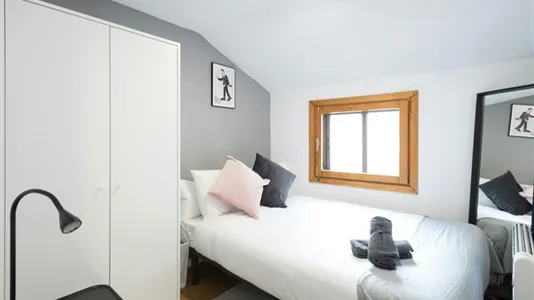 Rooms in Madrid Centro - photo 1