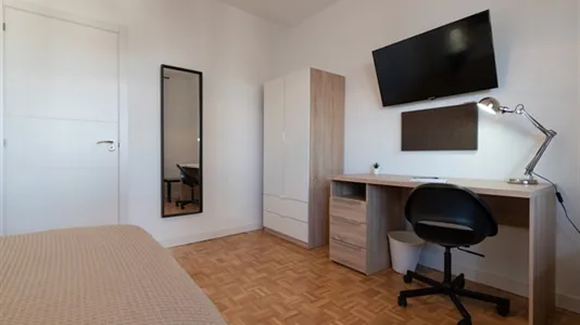 Rooms in Madrid Fuencarral-El Pardo - photo 9