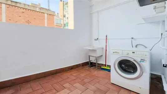 Rooms in Barcelona Eixample - photo 10