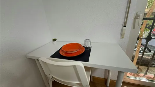 Rooms in Madrid Chamberí - photo 5