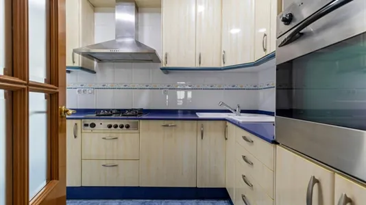 Rooms in Valencia Extramurs - photo 7