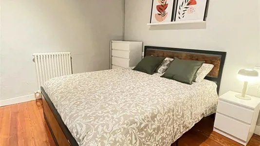 Rooms in Bilbao - photo 2