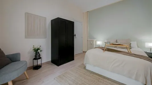 Rooms in Madrid Chamberí - photo 5