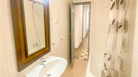 Rooms in Granada - photo 5