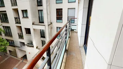 Room for rent in Boulogne-Billancourt, Île-de-France