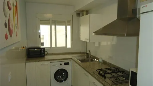 Rooms in Córdoba - photo 5