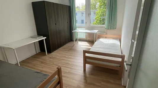 Rooms in Berlin Tempelhof-Schöneberg - photo 2