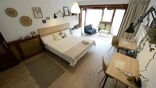 Rooms in Bilbao - photo 2