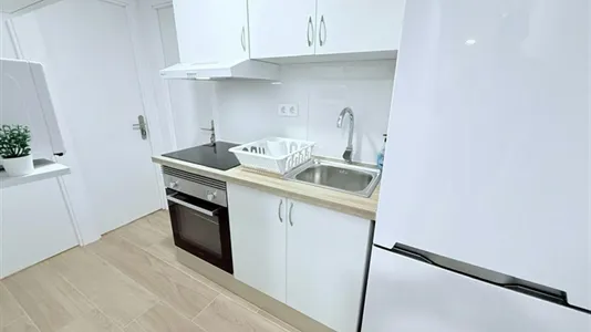 Rooms in Los Berrocales - photo 8