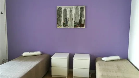 Rooms in Barcelona Eixample - photo 10