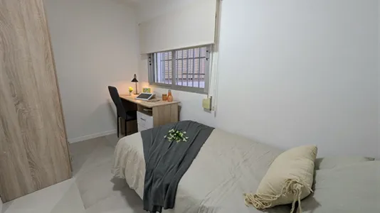 Rooms in Burjassot - photo 1