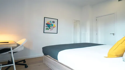 Rooms in Barcelona Ciutat Vella - photo 4