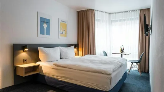 Apartments in Dusseldorf - photo 2