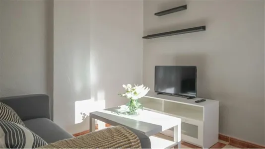 Rooms in Madrid Carabanchel - photo 3