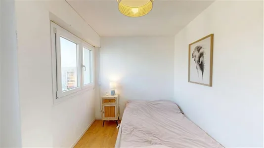 Rooms in Saint-Julien-en-Genevois - photo 4