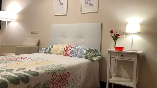 Rooms in Bilbao - photo 5