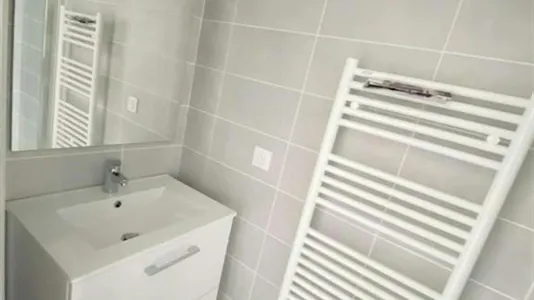 Apartments in Lyon - photo 7