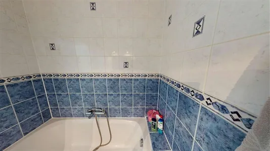 Rooms in Saint-Julien-en-Genevois - photo 6