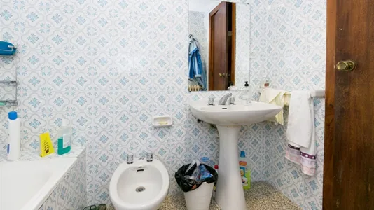 Rooms in Granada - photo 7